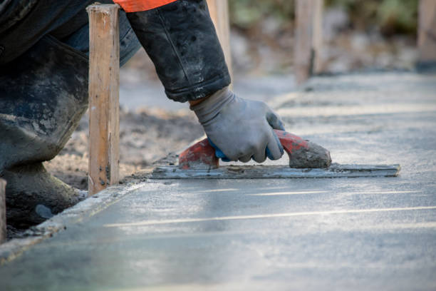 Best Concrete Pool Decks in Maltby, WA